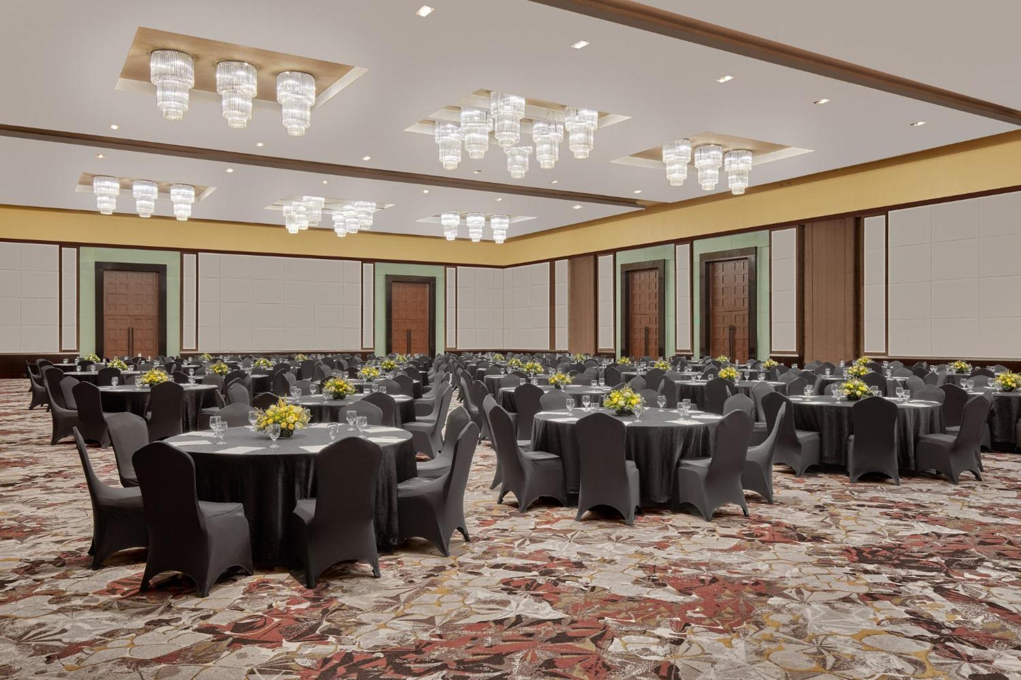 Crowne Plaza Manila Galleria By Ihg