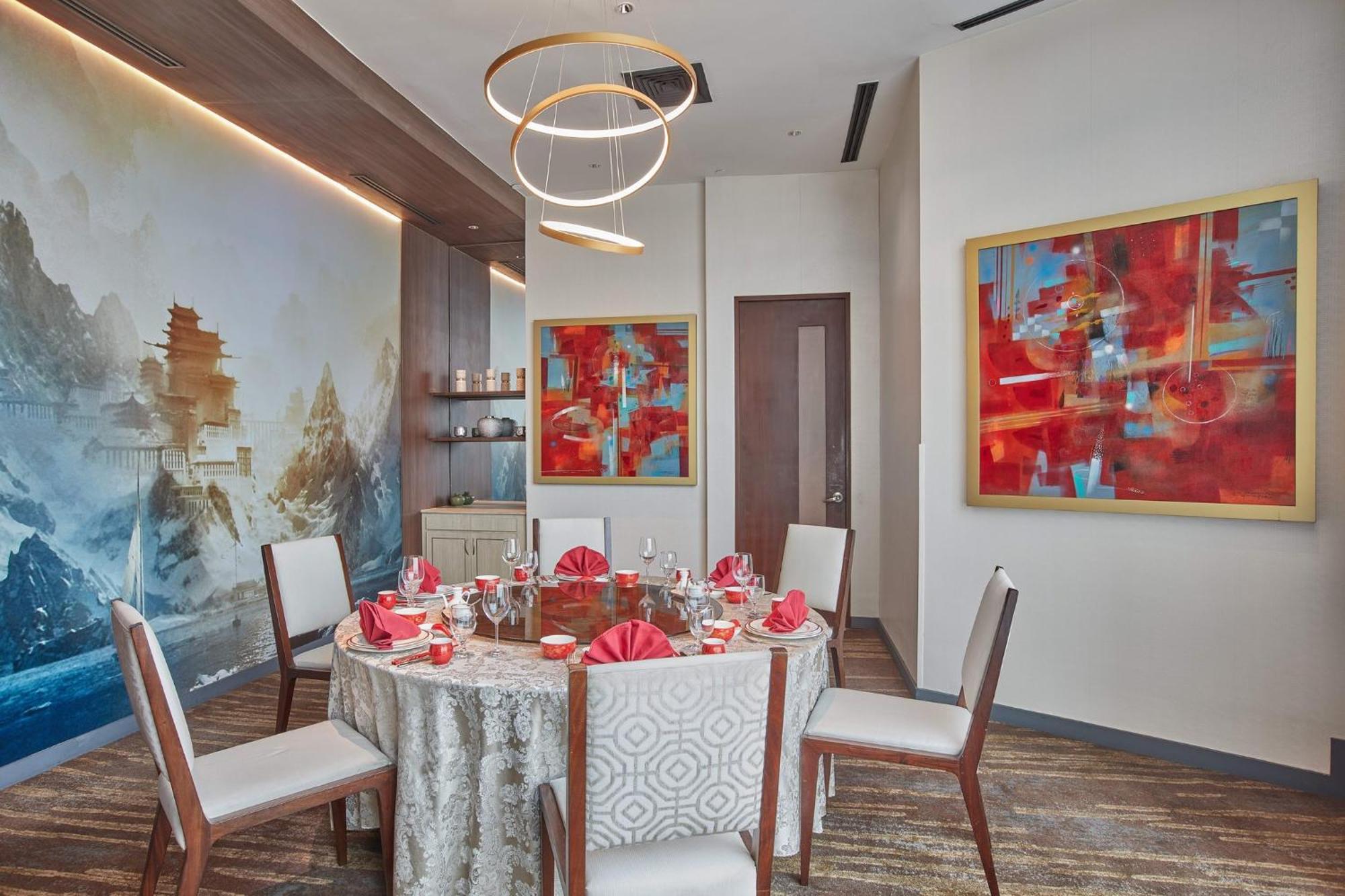 Crowne Plaza Manila Galleria By Ihg Hotel Pasig City