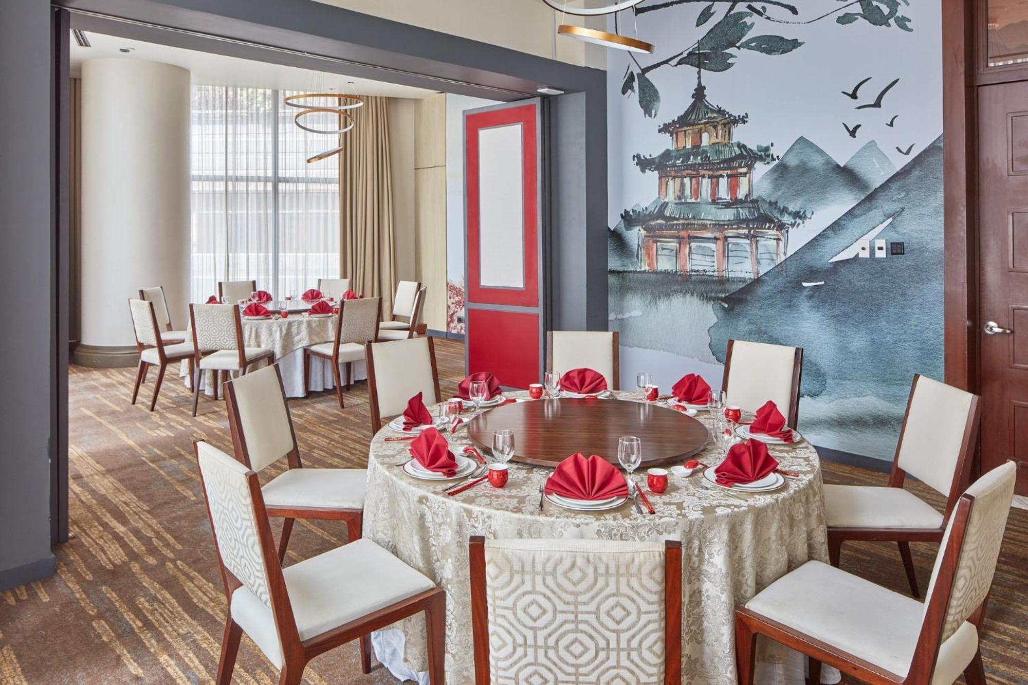 Hotel Crowne Plaza Manila Galleria By Ihg Pasig City