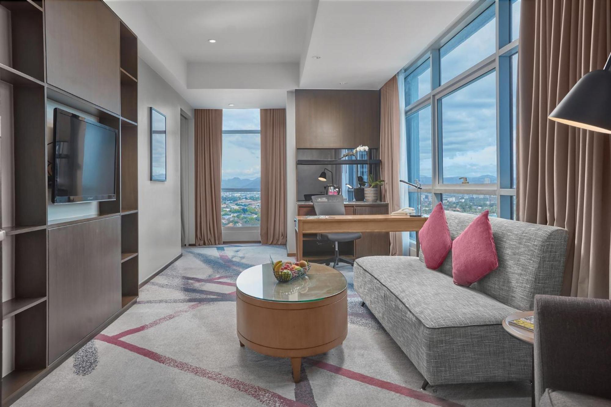 Crowne Plaza Manila Galleria By Ihg 5* Pasig City