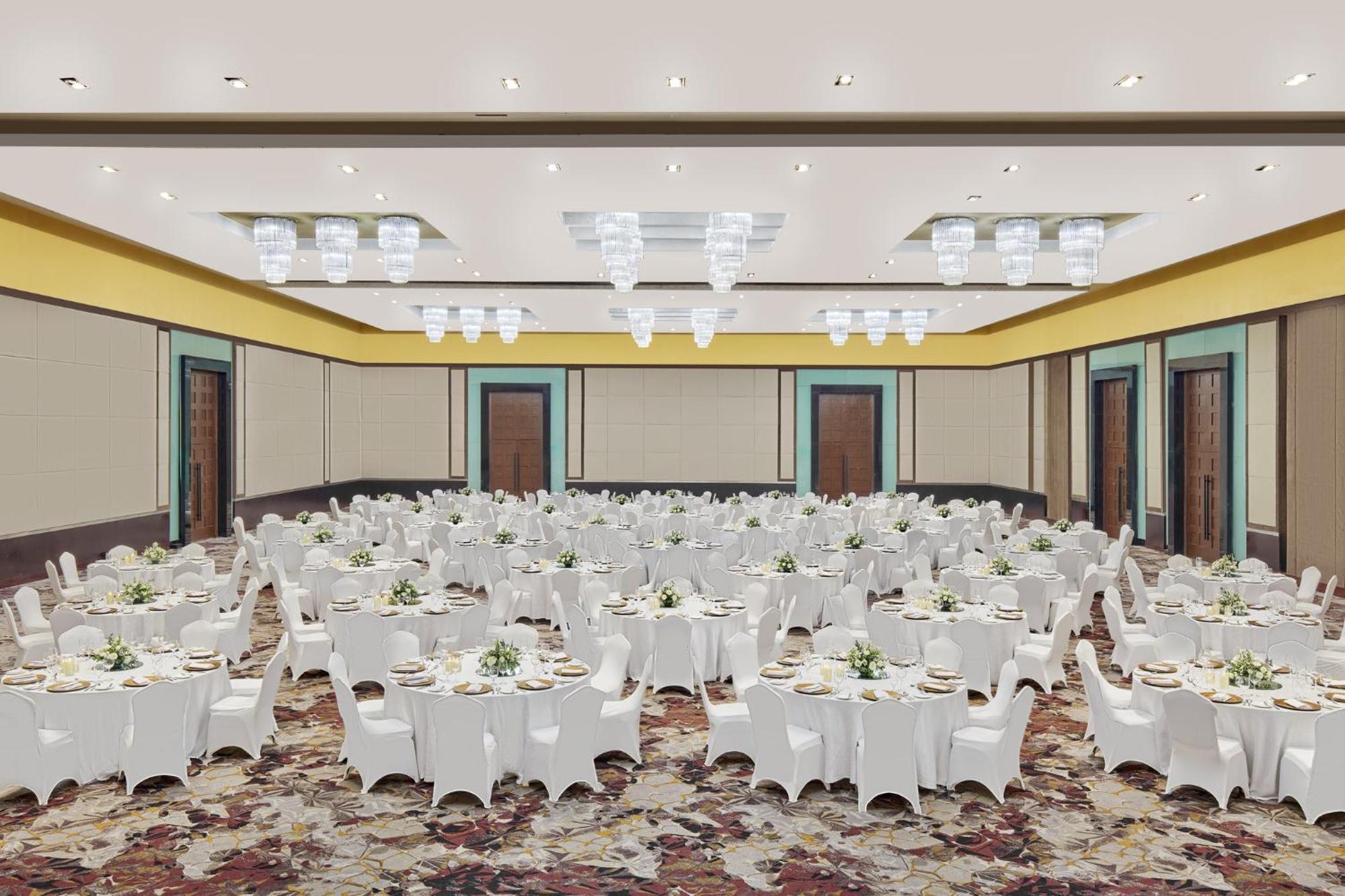 Crowne Plaza Manila Galleria By Ihg Hotel Pasig City